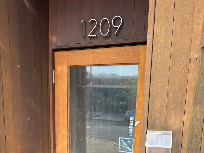 Prime Downtown Branford Restaurant/retail Space with Parking and Renovation Potential