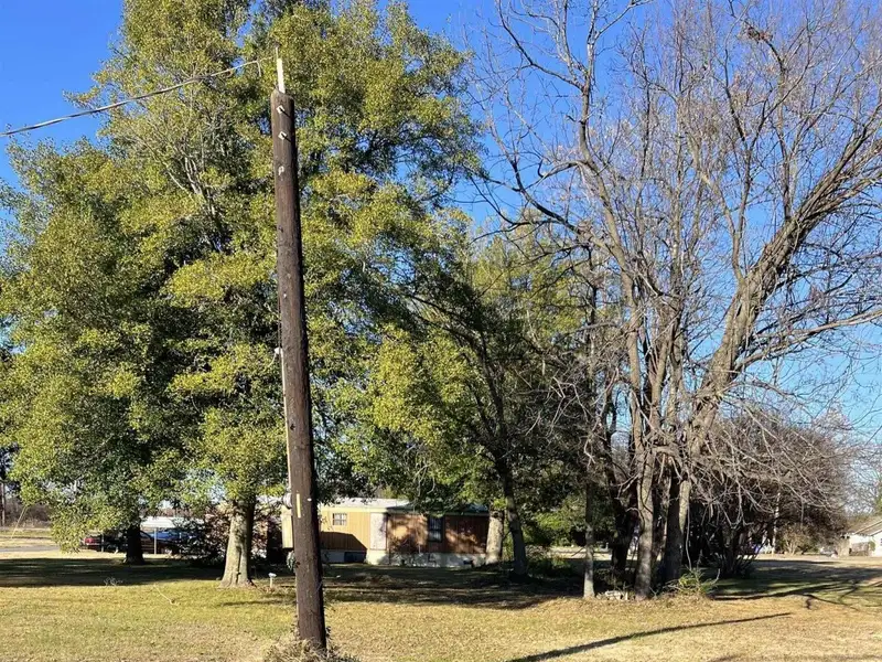 Mobile Home Park with 4 Trailers in North Little Rock, C4 Zoning