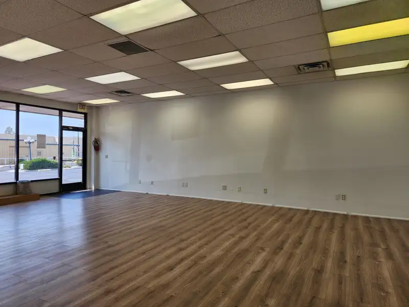 Retail Shop or Office Space for Lease Near North Avenue Wal-mart
