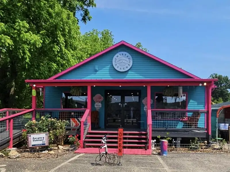 Unique Commercial Property with Airbnb Cabin Near Renfro Valley Music Barn