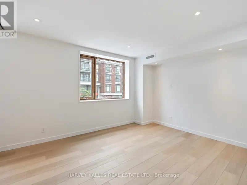 Modern Two Bedroom Suite in Bedford Park with High-end Finishes and Great Amenities