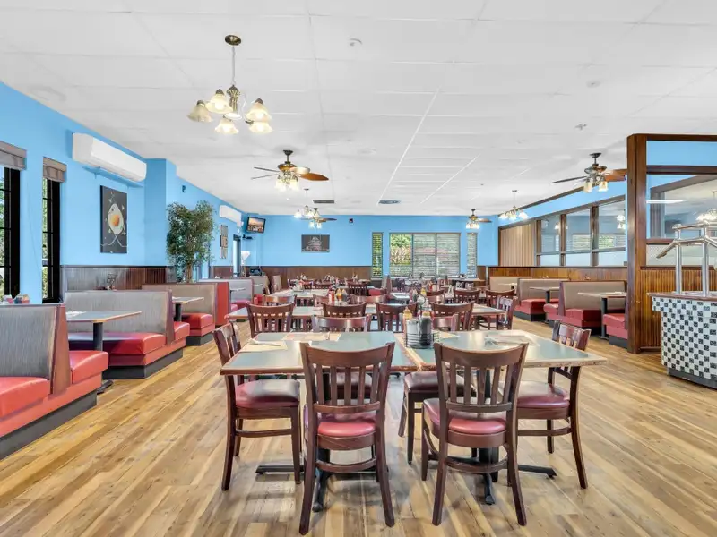 Established Restaurant for Sale in Prime Pawleys Island Location with Turn-key Opportunity