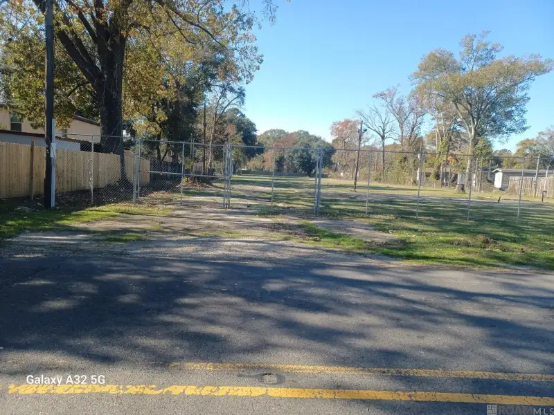 Investment Opportunity: Mobile Home Community on 3575 Victoria Drive with Growth Potential