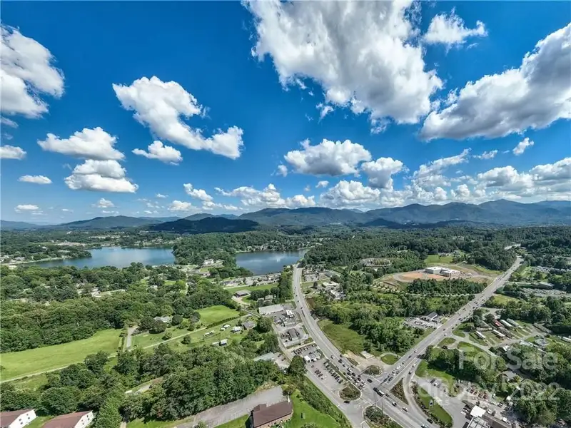 6-acre Commercial Parcel on High-traffic Dellwood Road, Opportunity Zone