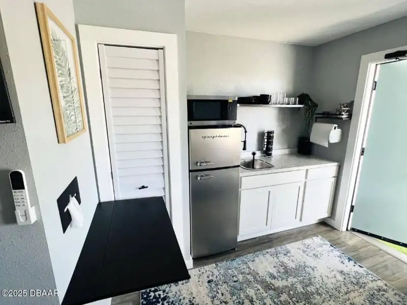 Turnkey 9-unit Motel with Renovated Efficiencies on Atlantic Ave