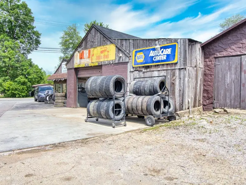 Turnkey Auto Mechanic Business with Multiple Buildings in Mt. Orab