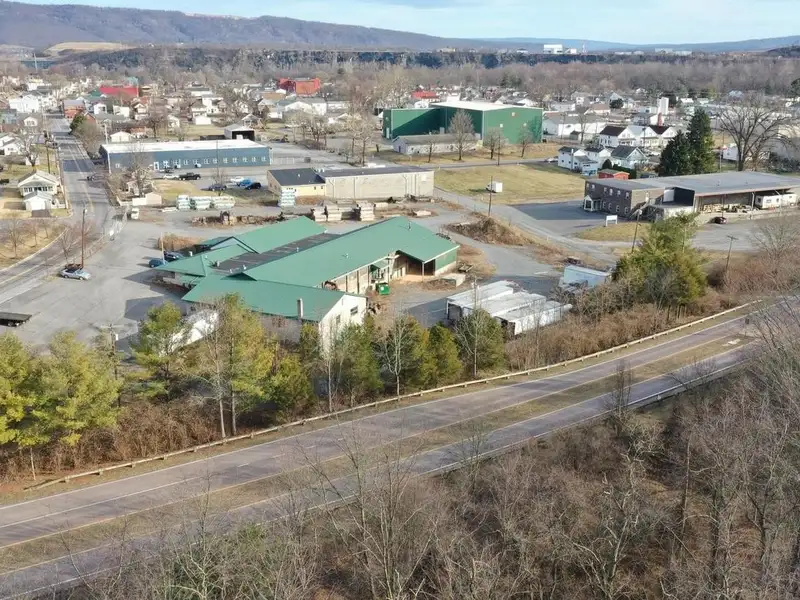 Historic Commercial Building on 2.4 Acres Near C&o Canal, Ideal for Restaurant or Brewery