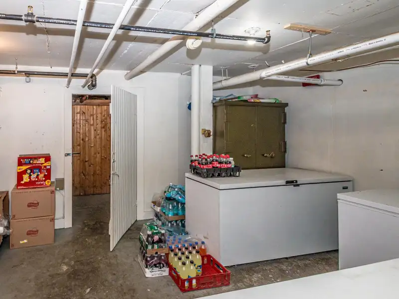 Established Coffee and Sweet Shop in Prime North Conway Village Location