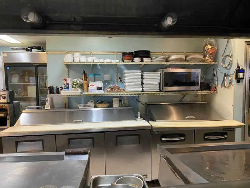 Turnkey Restaurant Opportunity in High-traffic Woodsville/haverhill, Nh with Growth Potential