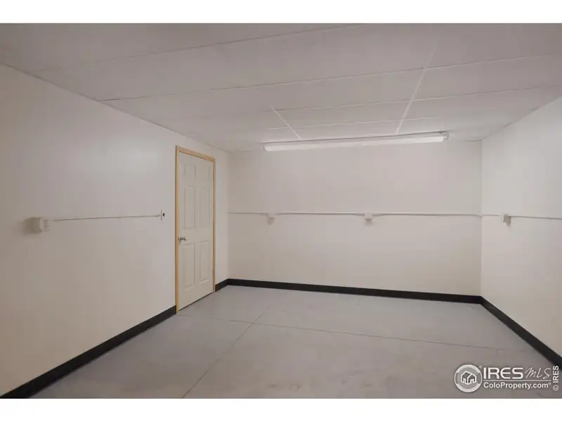 Industrial Office/warehouse for Lease in Loveland, Co - 5,057 Sf with Office Space