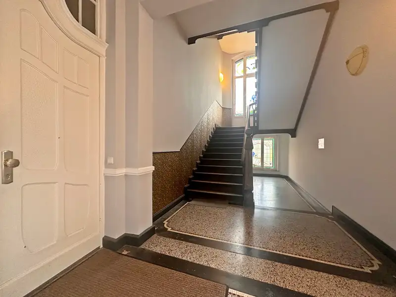 Spacious 249 M² Commercial-residential Unit in Historic Mühlhausen Villa