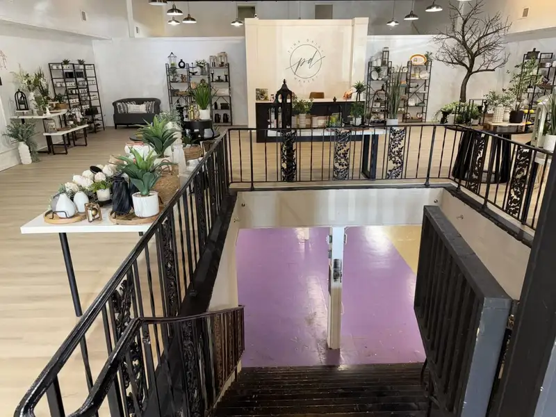 Prime 7,749 Sf Commercial Building on Historic Covington Square, Tipton County