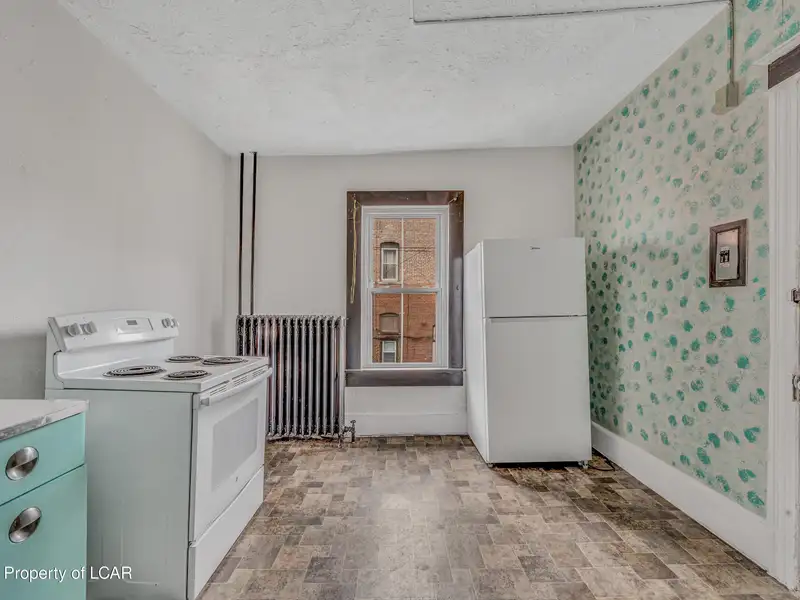 Five-unit Commercial and Residential Building in Prime Location with Recent Upgrades