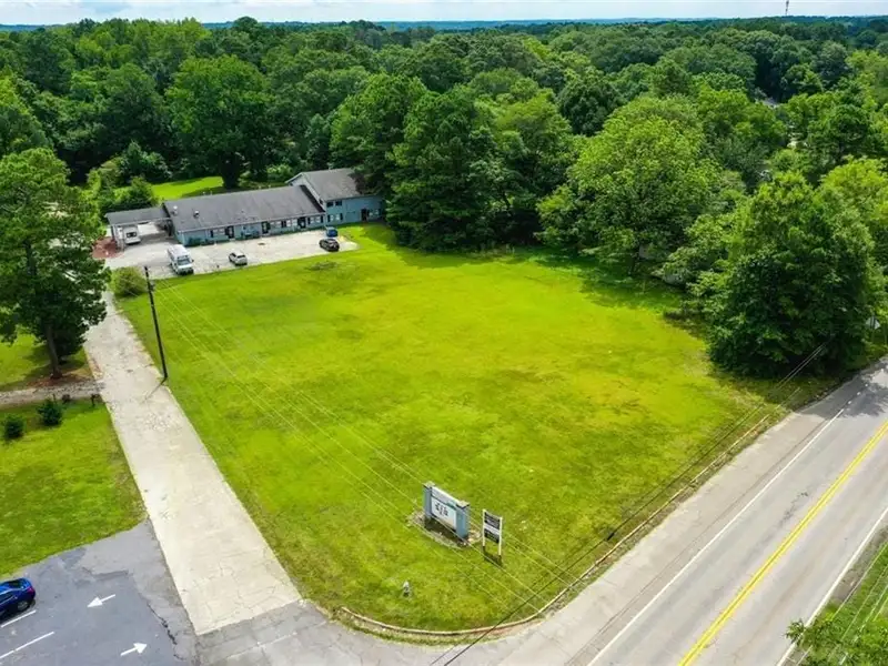 Flat 1.053-acre Vacant Lot on Austell Powder Springs Road, Cobb County