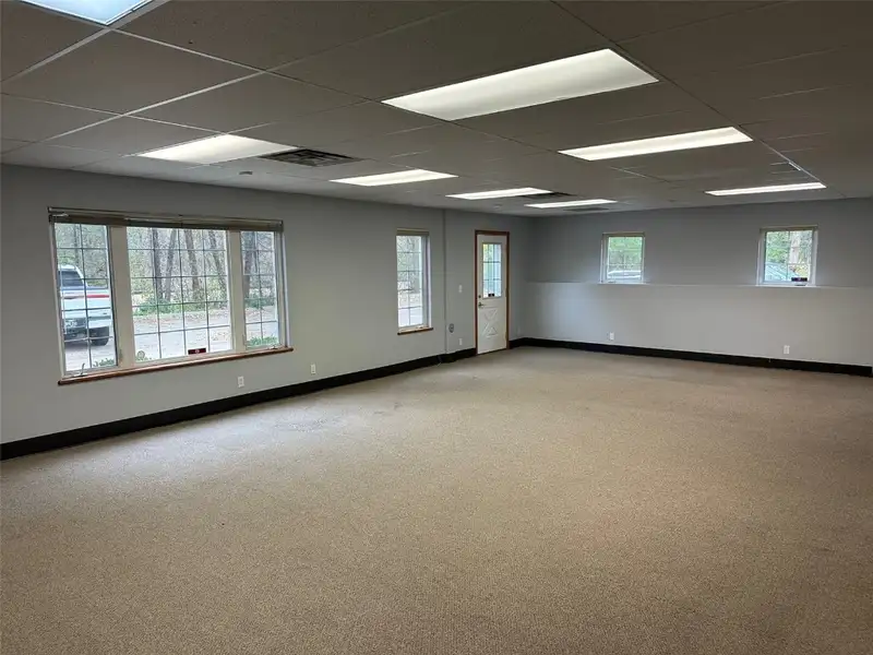 Open Plan Office Space with Meeting Room in Convenient Location Near I-380