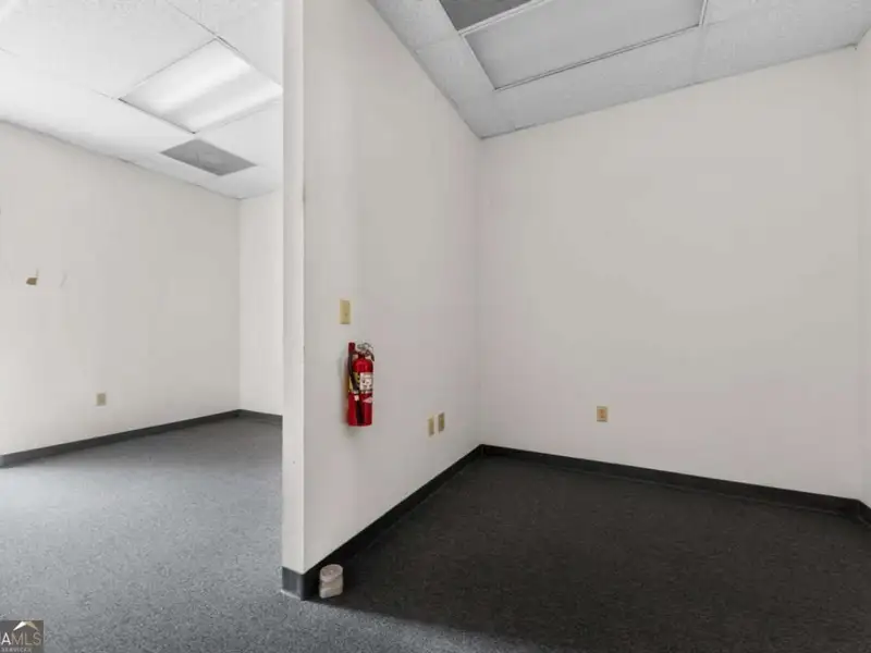 9,000 Sqft Industrial Building on 1.03 Acres in St. Marys, Ga