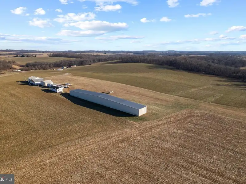 Baublitz Commercial Airport: 10 Acres with Hangars and Income Opportunities in York County, Pa