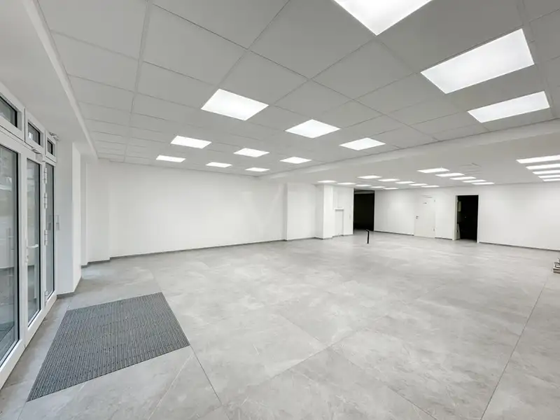 Exclusive Commercial Unit in Central Bad Neuenahr-ahrweiler Pedestrian Zone, 184m²
