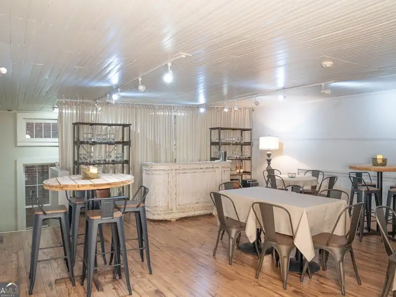 Prime Downtown Cartersville Commercial Property with Retail Space and Rooftop Potential