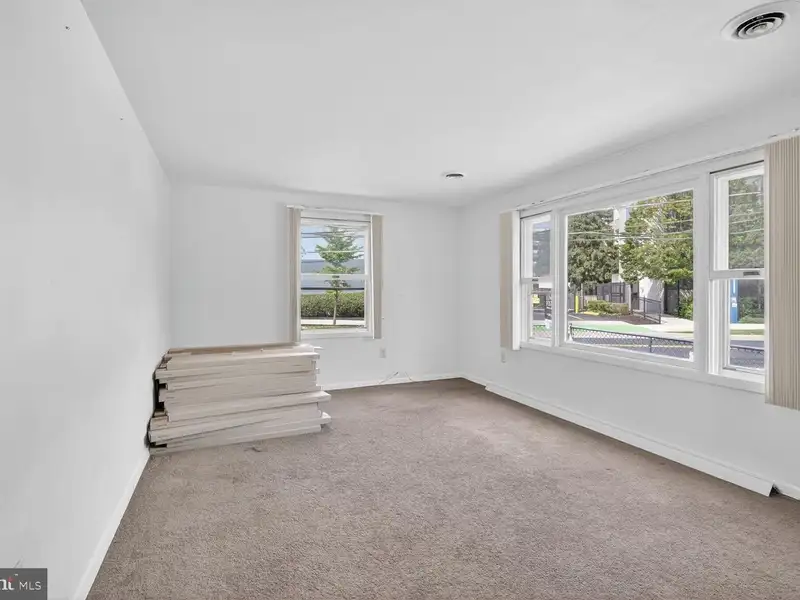 2 Bedroom Rambler/bungalow in Prime Silver Spring Location Near Metro and Amenities