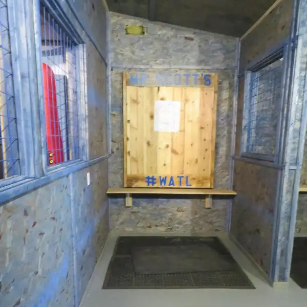 Turnkey Bar/restaurant with 2-bedroom Apartment and Development Potential in Northwoods