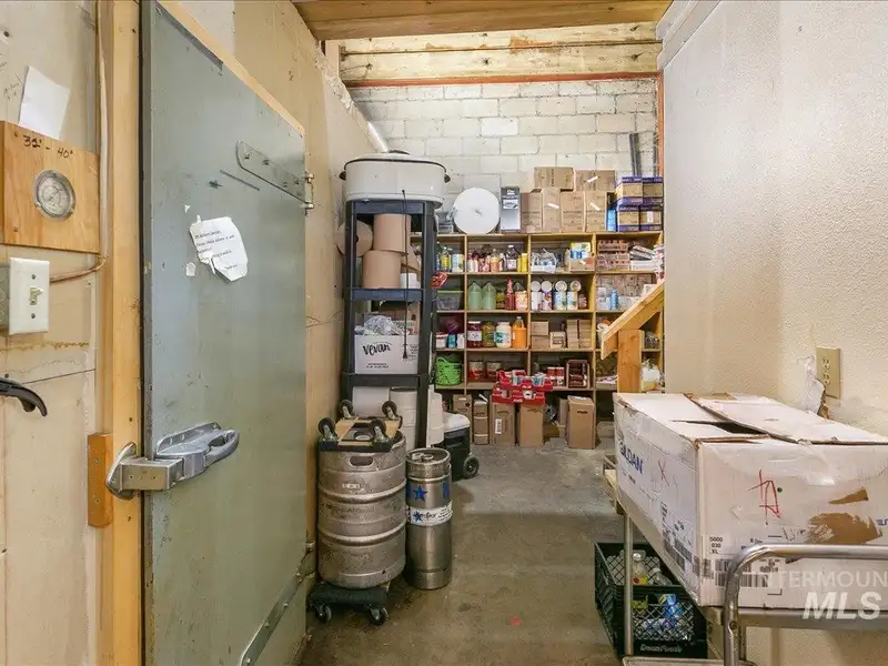 Updated Tavern with Liquor License in Historic Downtown Weiser