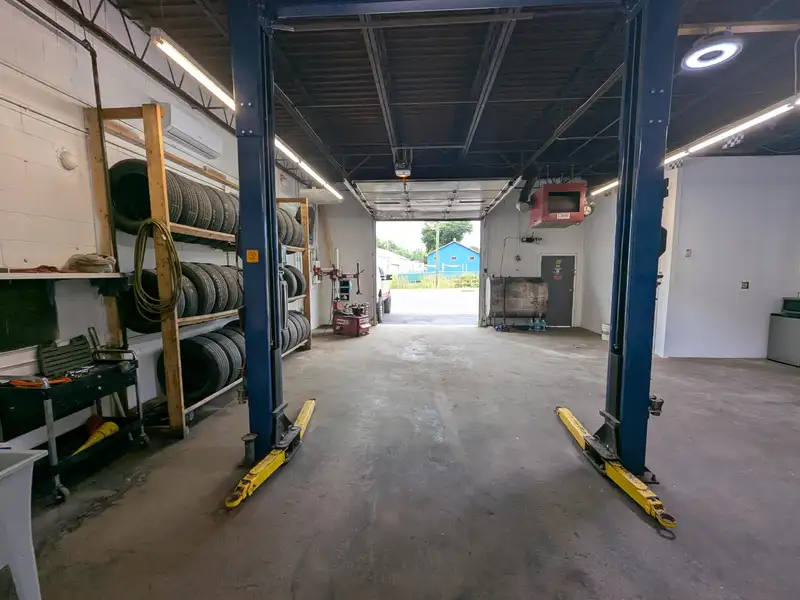 Turnkey Tire Business for Lease with Fully Equipped Office and Three Bays