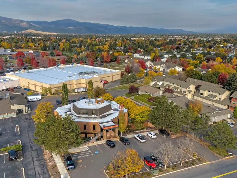 Upgraded Commercial Building in South Hills of Missoula with Diverse Tenants and Cash Flow