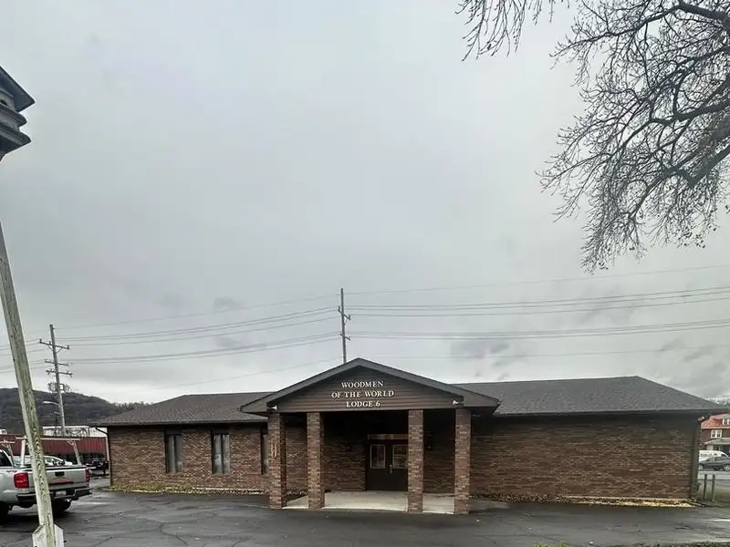 Versatile 3,200 Sq Ft Brick Building in High-traffic Location with Ample Parking