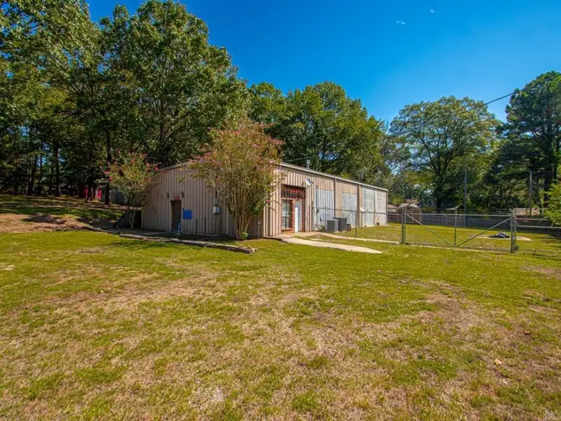 Office Space with Meeting Area, Kitchen, and Security Features in Convenient Location