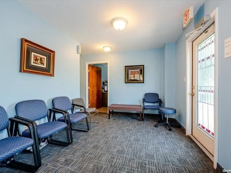 Renovated Office Space Adjacent to Good Samaritan Hospital, 3,606 Sq Ft Total