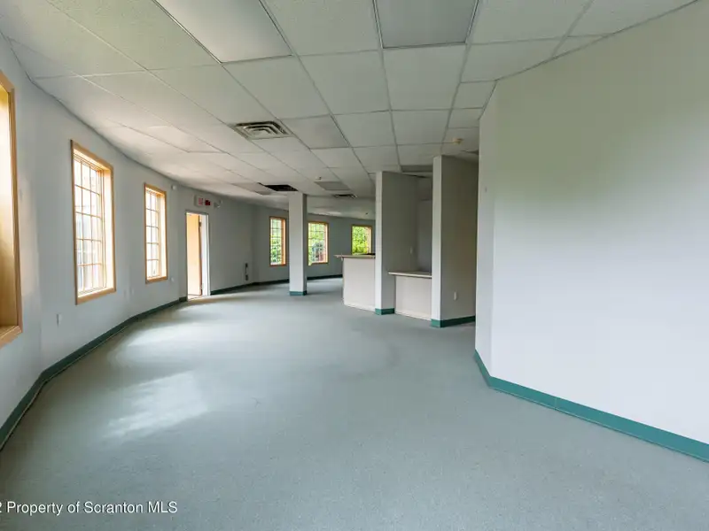 Commercial Lease Opportunity in High Traffic Location, Clarks Summit