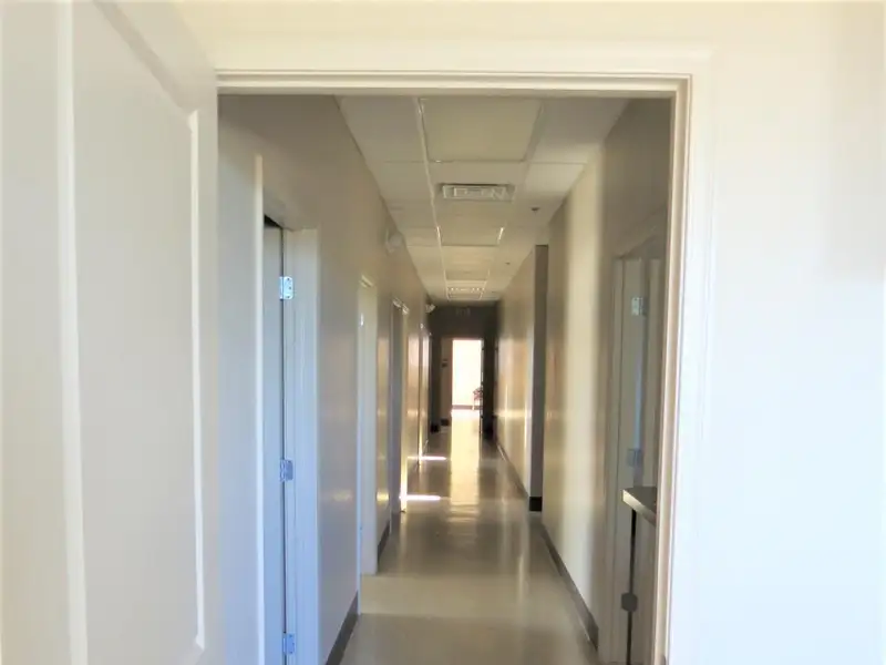 Versatile Commercial Space for Lease in Prime Location with Multiple Entrances and Ada Compliance
