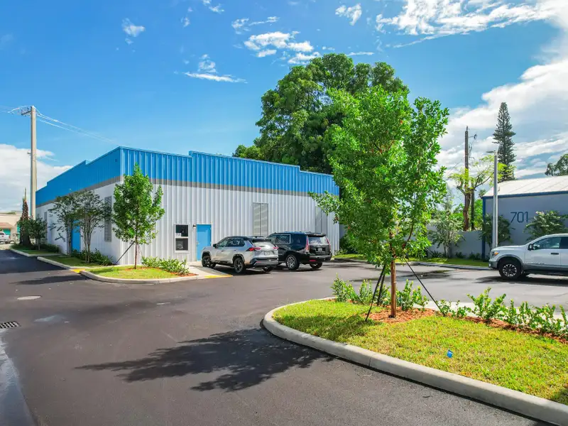10,000 Sq Ft Warehouse Space for Lease in Pompano Beach, B-4 Commercial Zoning