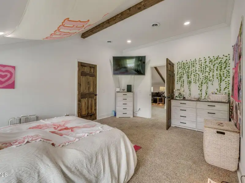 Custom Barndominium on 3 Acres with Pool and Income-generating Garage in Tennessee
