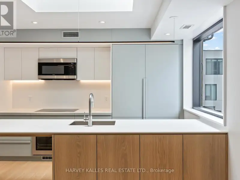Modern Two Bedroom Suite in Bedford Park with High-end Finishes and Great Amenities