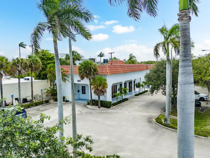 Mixed-use Office Building Investment Opportunity in Jupiter, Fl