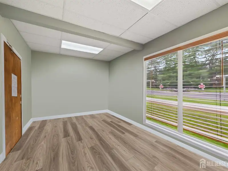 First-floor Medical/professional Office Condo for Sale/lease on Route 130
