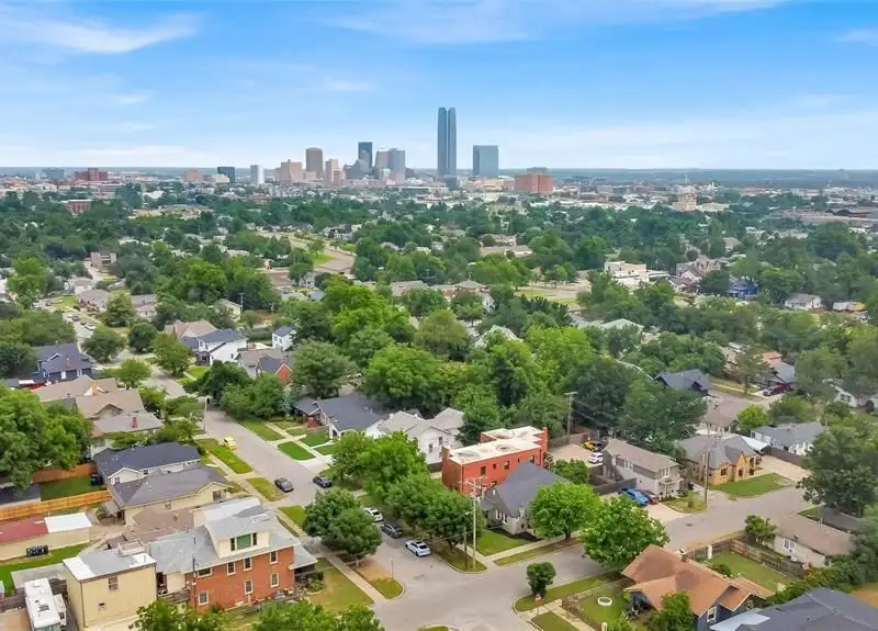 Renovated Investment Complex with 10 Units Near Plaza District, Oklahoma City