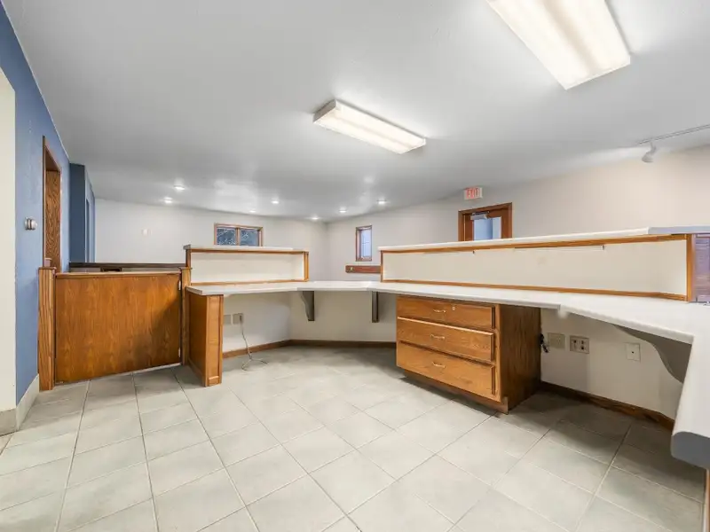 Versatile 3,100 Sq. Ft. Commercial Property Near Hwy 116 and Hwy 21
