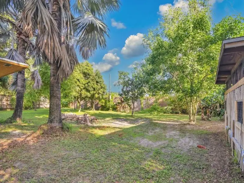 Charming Airbnb Home Near Downtown Orlando with In-law Suite and Expansive Backyard