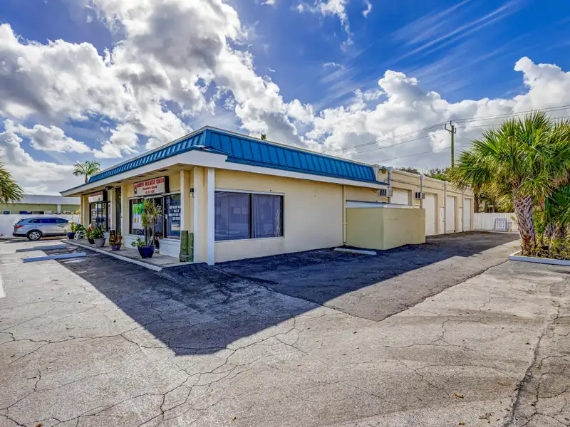Commercial Investment Property in High-demand Jupiter, Fl - 13,027 Sq. Ft.