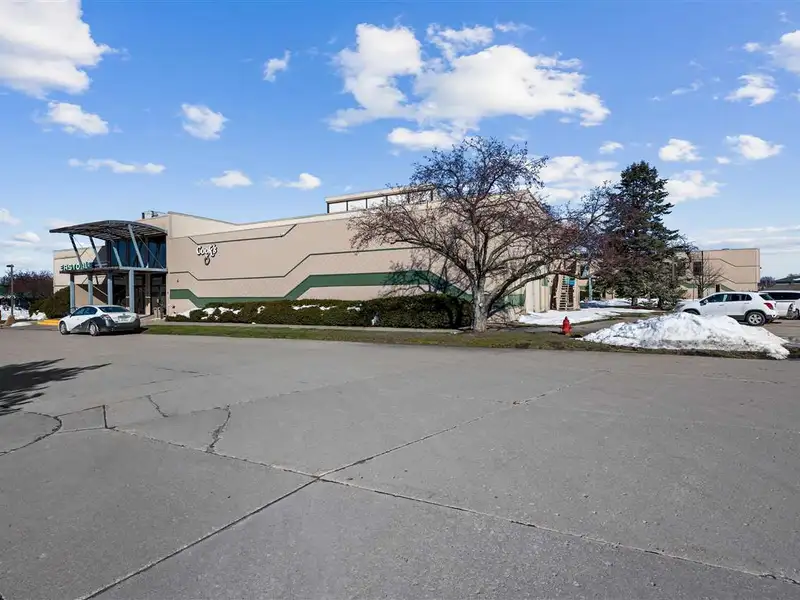 Investment Opportunity: Leased Office Suite in Eastdale Plaza, Move-in Ready