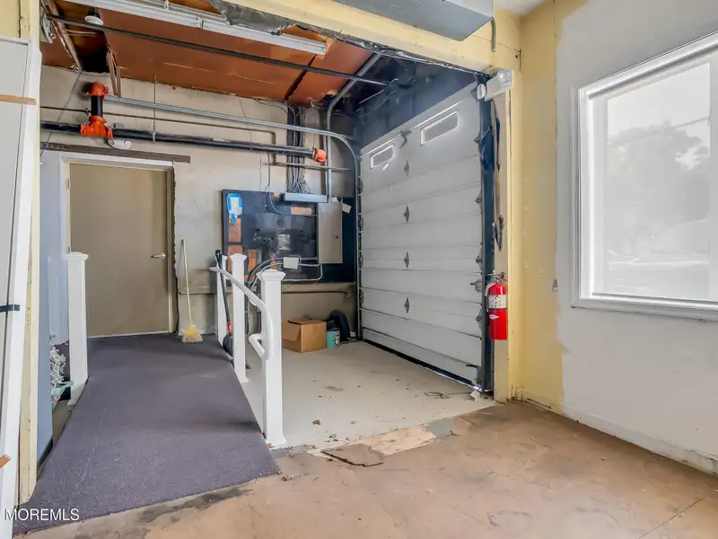 Versatile Commercial Lease in Prime Belmar Location, 5,000 Sq. Ft. Total Available