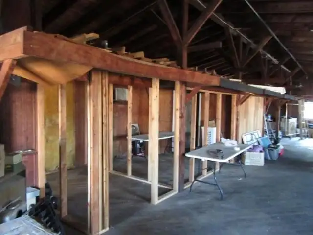 2400 Sf Warehouse Near Covington's Old Railroad Station with Versatile Potential