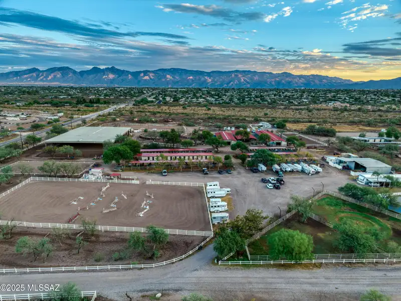 Equestrian Property on 18 Acres with Barns, Stalls, and Manufactured Homes