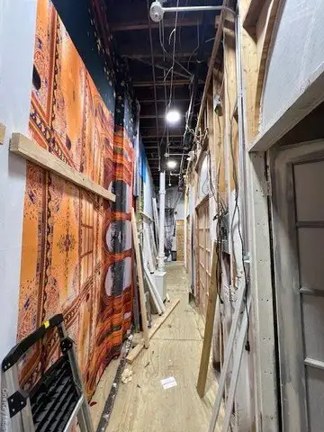 Ground Floor 1300 Sqft Commercial Studio in Floral Park Village