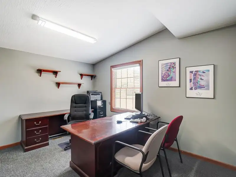 Standalone Commercial Building with Office Suite in Prime Hilliard Location