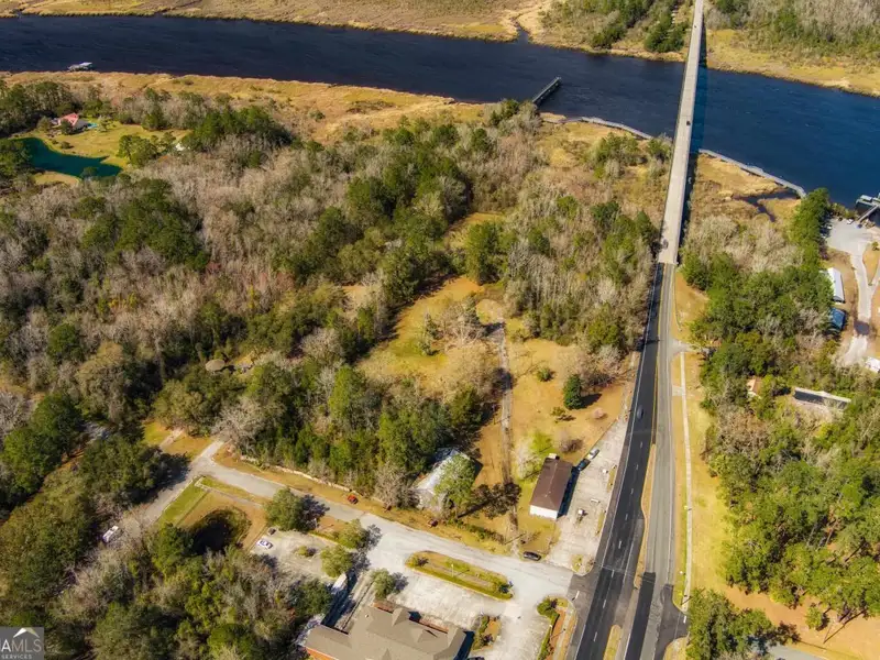 4-acre Commercial Property with Historic Fire Museum on Us Hwy 17, Woodbine