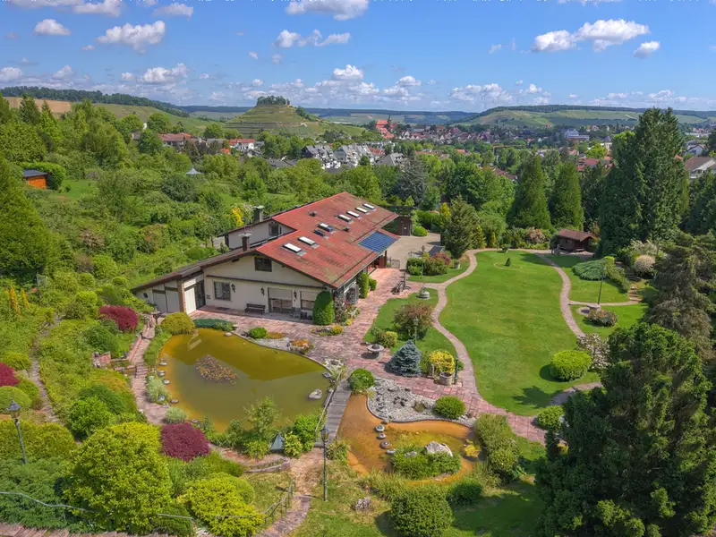 Spacious 34,000 M² Stud Farm Property with Main House, Pool, and Guest Accommodations